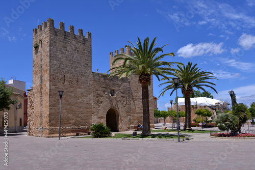 Puerta del Moll en la ciudad de Alcudia, isla de Mallorca, España photo