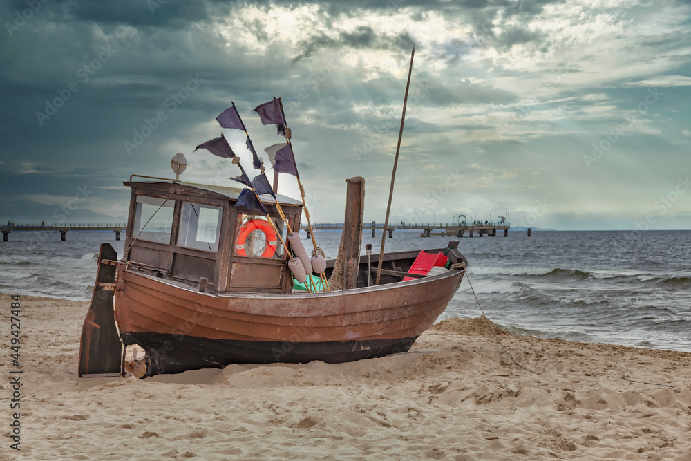 Fischerboot - Fischkutter - Boot am Strand - Insel Usedom Fischerboot - Fischkutter - Boot am Strand - Insel Usedom