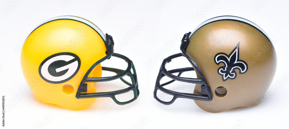 IRVINE, CALIFORNIA - 24 JUNE 2021: Football Helmets of the Chicago Bears  and Los Angeles Rams, Week 1 Opponents in the NFL 2021 Editorial Image -  Image of helmet, protective: 226568625