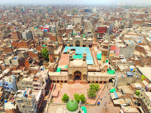 WAZIR KHAN MOSQUE LAHORE PAKISTAN 