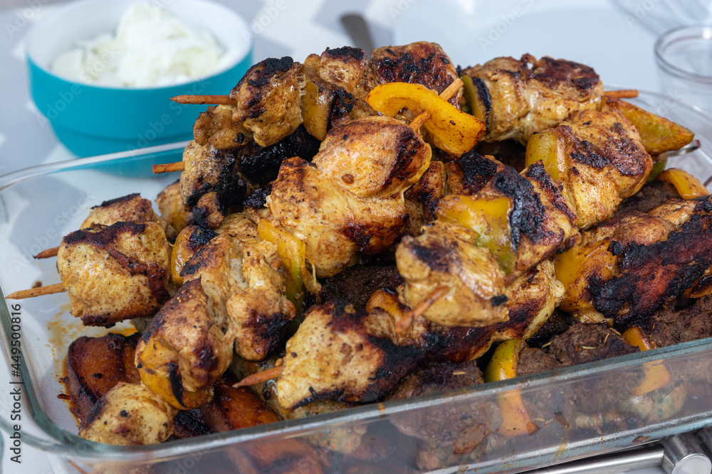 Plat de brochettes Plat de brochettes