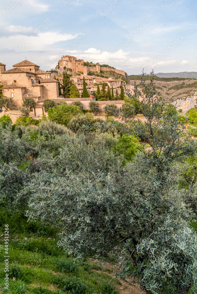 Fototapeta premium Vue de la citadelle d'Alquézar, Aragon, Espagne