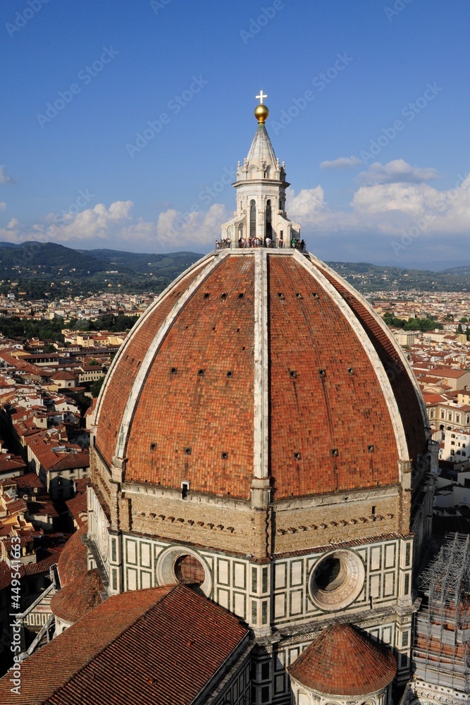 Cattedrale di Santa Maria del Fiore . Florence cathedral ( Duomo ) from the high above. Florence , Italy.