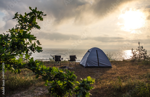 Namiot z widokiem na morze Półwysep Helski Mierzeja Helska lato 2021 