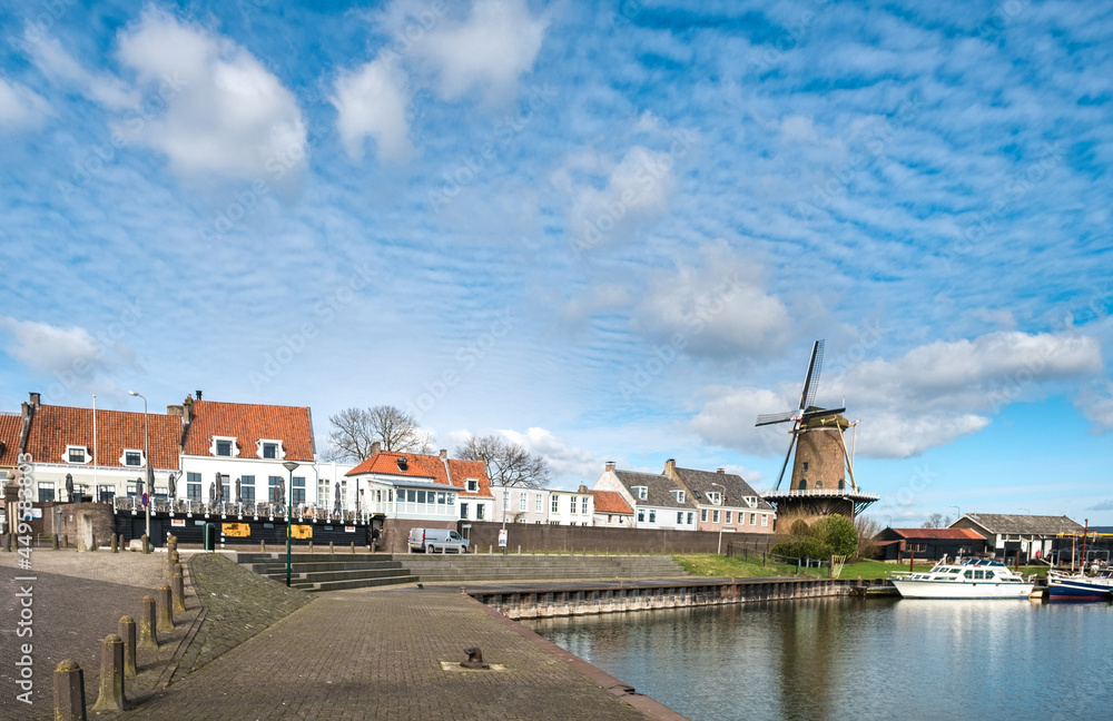 Fototapeta premium Windmill Rijn en lek in Wijk bij Duurstede, Utrecht Province, The Netherlands