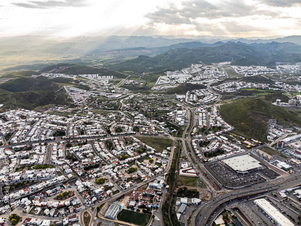 Panoramica aerea de la ciudad de Chihuahua, Mexico, en su lado oeste.