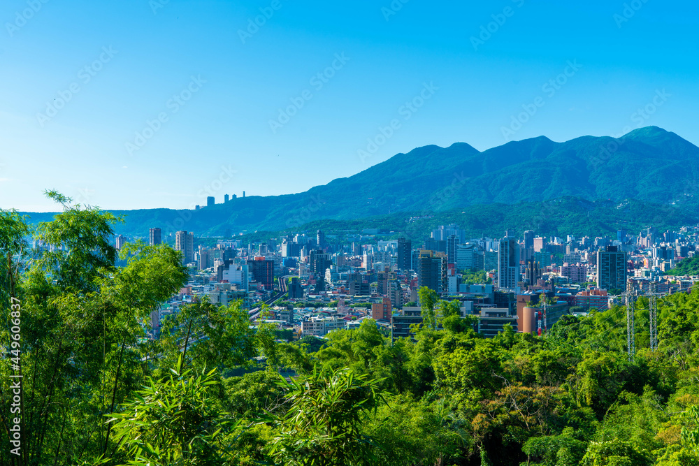 Obraz premium 台湾の観光名所を巡っている風景 Scenes from a tour of Taiwan's tourist attractions.