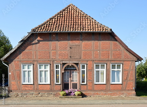 Typische Norddeutsche Architektur im Dorf Ahlden, Niedersachsen