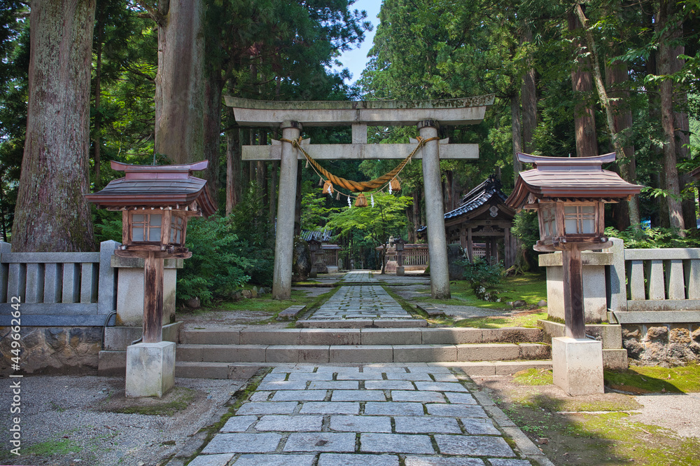 Ashikura Temple,  立山連峰の玄関口、芦峅寺