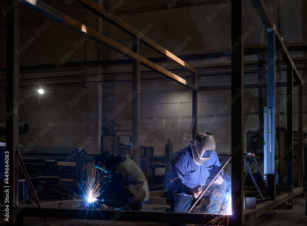 Welding of industrial metal structures Welding of industrial metal structures