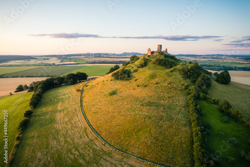 Der Desenberg bei Sonnenaufgang, Luftaufnahme, Warbung, Höxter, Deutschland