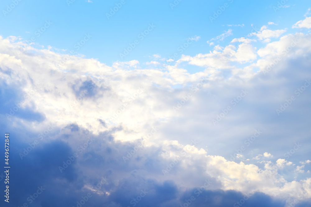 空　雲　芸術的　雲の層　光　背景