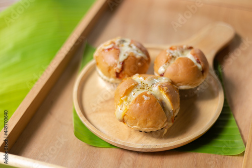 Delicious cheese buns are ready to serve.