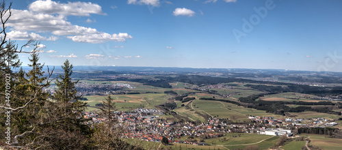 Only a few steps away from the Mount Klippeneck  you will find the 1,001 meter high Mount Hummelsberg. From here you have a view over the Alb foreland to the Black Forest. photo