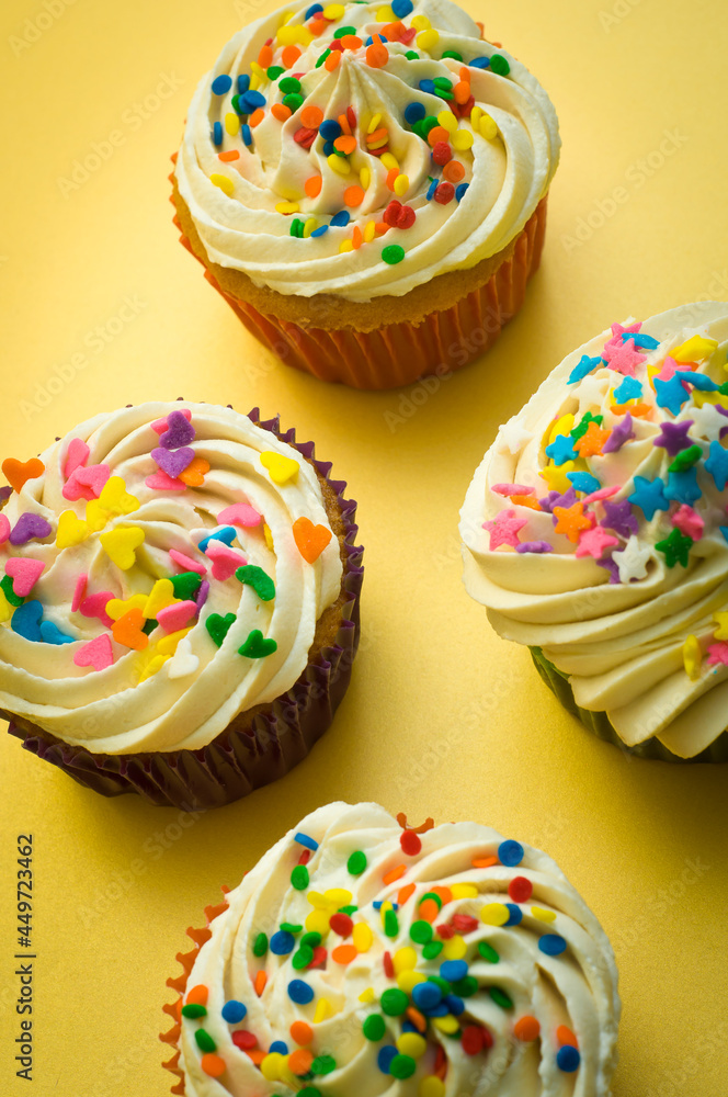 Colorful Cupcakes Colorful Cupcakes