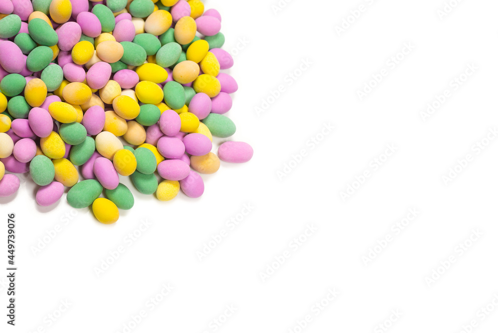 Obraz premium Group of colorful peanuts in glaze.