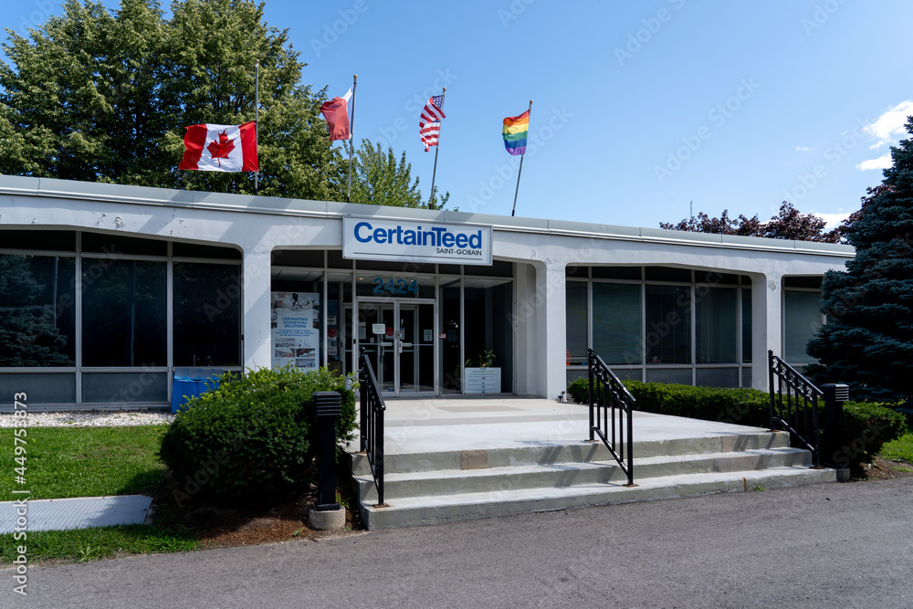 Mississauga, On, Canada August 2, 2021 CertainTeed Canada head