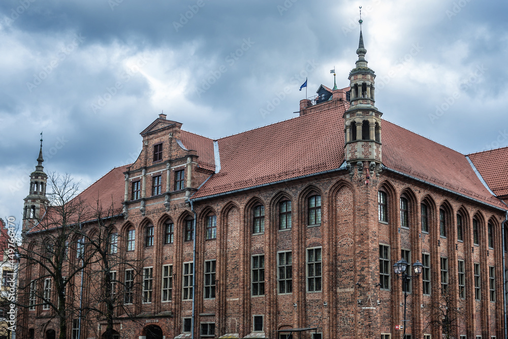 Obraz premium Exterior of Old Town City Hall on the main square of historic part of Torun city, Poland