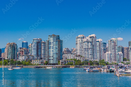 View of downtown Vancouver, Canada © Hana Design