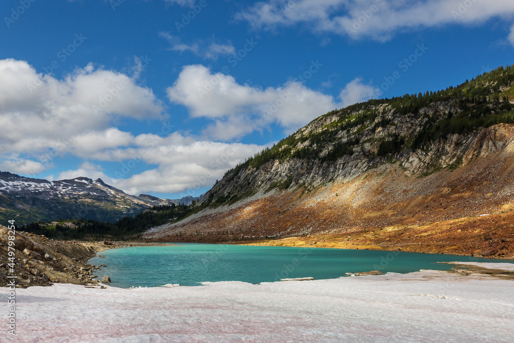 Obraz premium Mountains lake