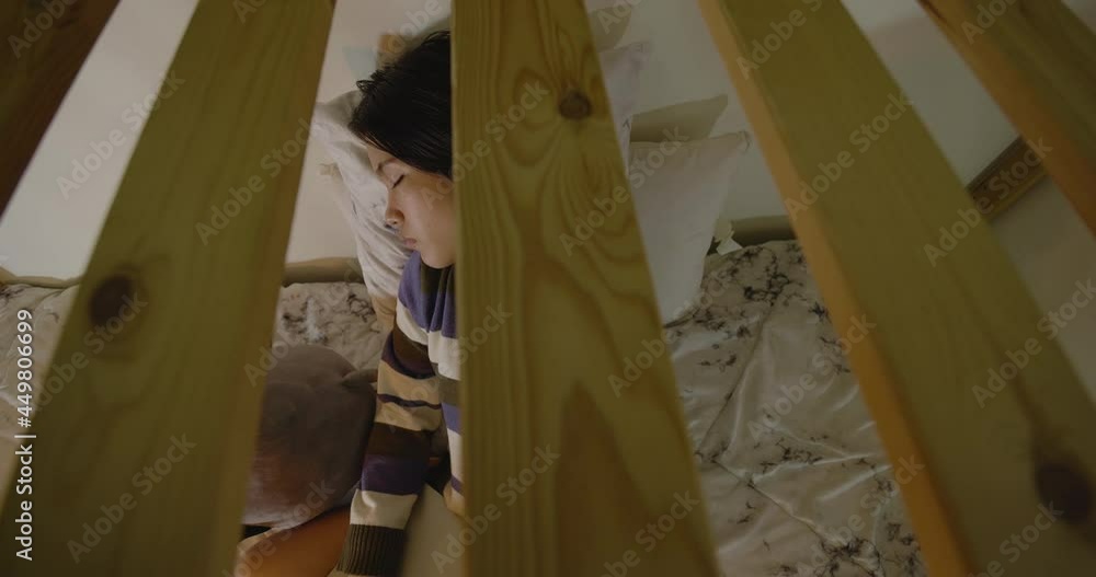 Portrait of tired asian teenage woman sleeping in home with laptop on bed. Slider shot, top view
Portrait of tired asian teenage woman sleeping in home with laptop on bed. Slider shot, top view