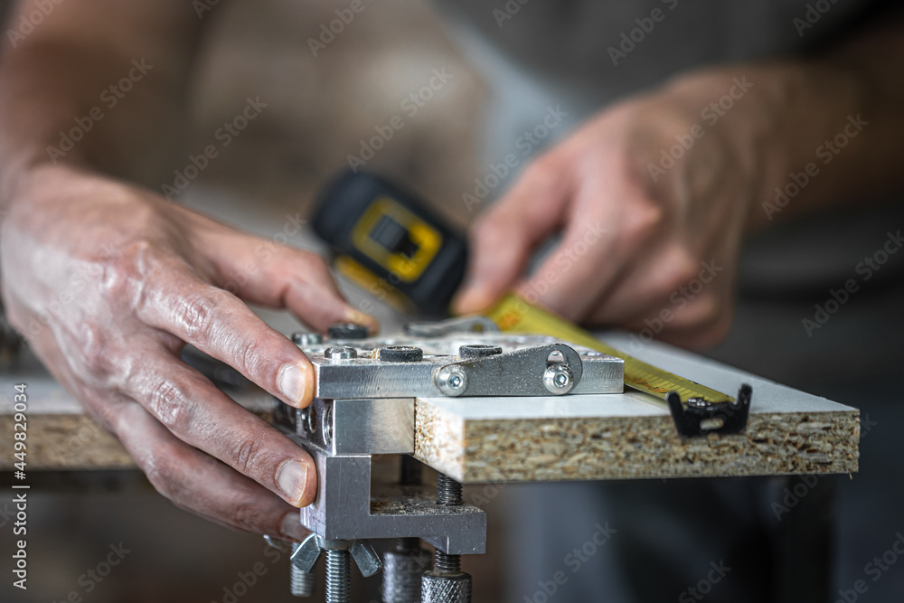 Universal furniture manufacturer, professional precision drilling tool. Universal furniture manufacturer, professional precision drilling tool.