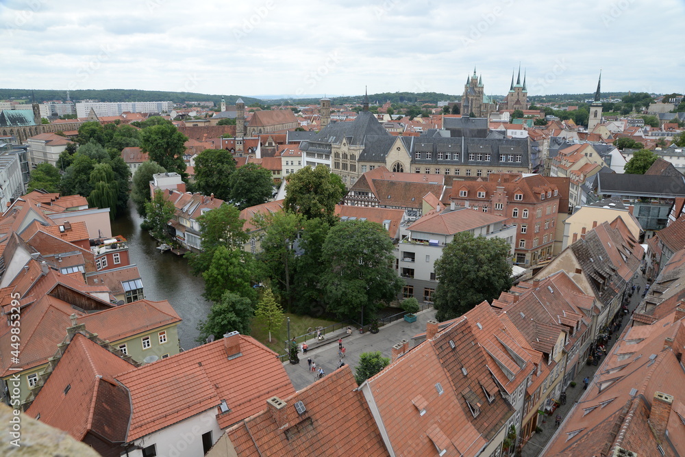 Blick vom Turm der Ägidienkirche auf Erfurt