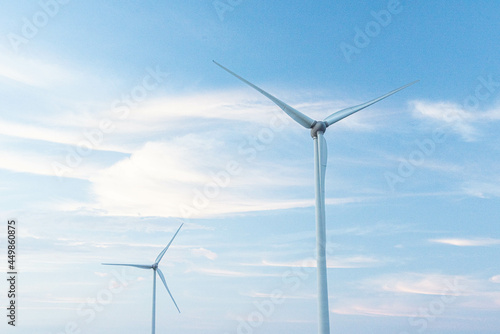 風力発電の風車２基