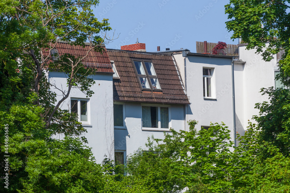 Wohngebäude , Reihenhäuser, Mehrfamilienhäuser, Rückseite, Bremen, Deutschland Wohngebäude , Reihenhäuser, Mehrfamilienhäuser, Rückseite, Bremen, Deutschland