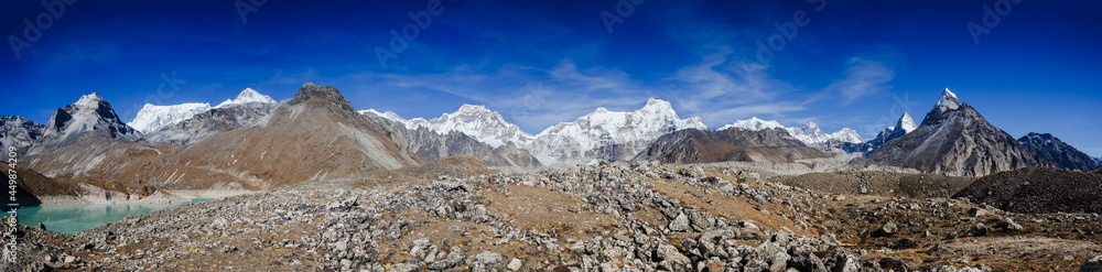 Beautiful panorama of Himalayas mountains on the way to fifth Gokyo lake