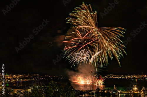 Feu d'artifice de Pyragric lors du festival pyrotechnique de Cannes