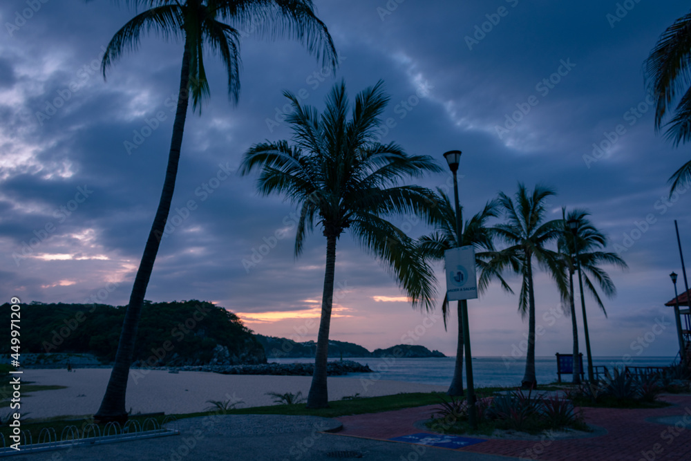 Fototapeta premium Amanece nostalgia