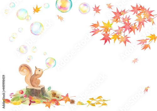 シャボン玉を吹くリスと紅葉の水彩イラスト。秋のバナー背景。ベクターデータ。