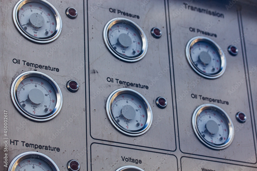 analog gauges on the outdoor control panel analog gauges on the outdoor control panel