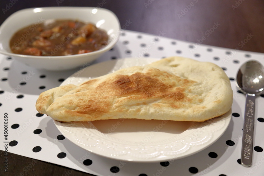 カレーとナン①