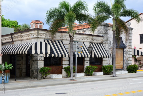 Strassenszene in der Downtown von West Palm Beach, Florida