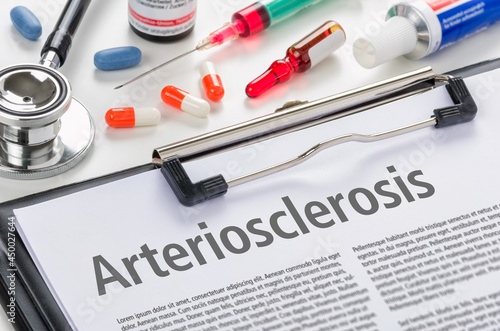 The diagnosis Arteriosclerosis written on a clipboard