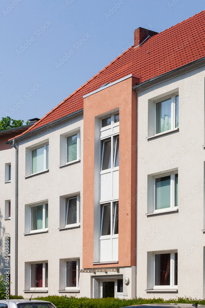 Weisses modernes Wohngebäude  , Bremen, Deutschland, Europa
