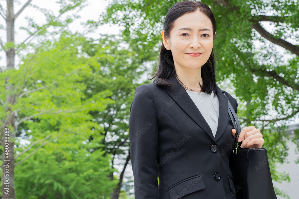 ミドル 女性 ビジネス ミドル 女性 ビジネス