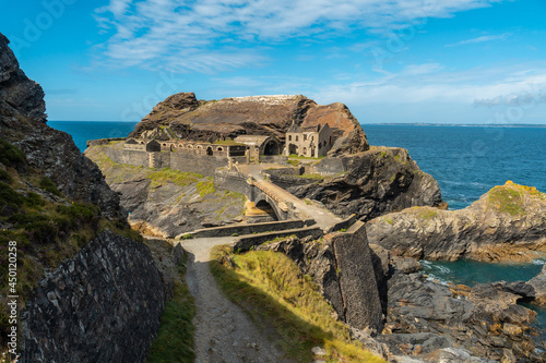 Trail to Fort des Capucins a rocky islet located in the Atlantic Ocean at the foot of the cliff in the town of Roscanvel, on the Crozon peninsula in France.