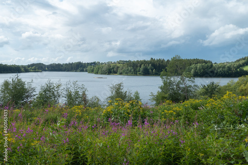 Erholung und Natur pur am Bütgenbacher See in Belgien