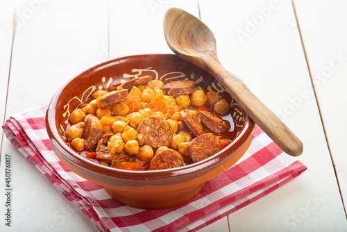 Garbanzos con chorizo comida casera tradicional española photo
