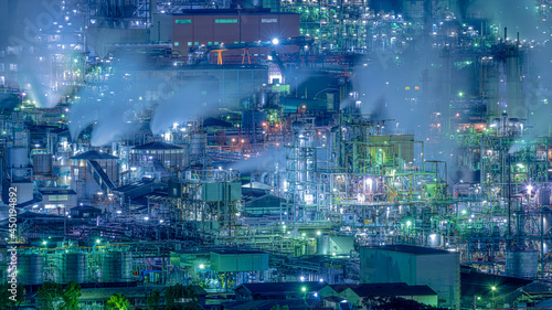 工場夜景　素材　コピースペース © HIROKI
