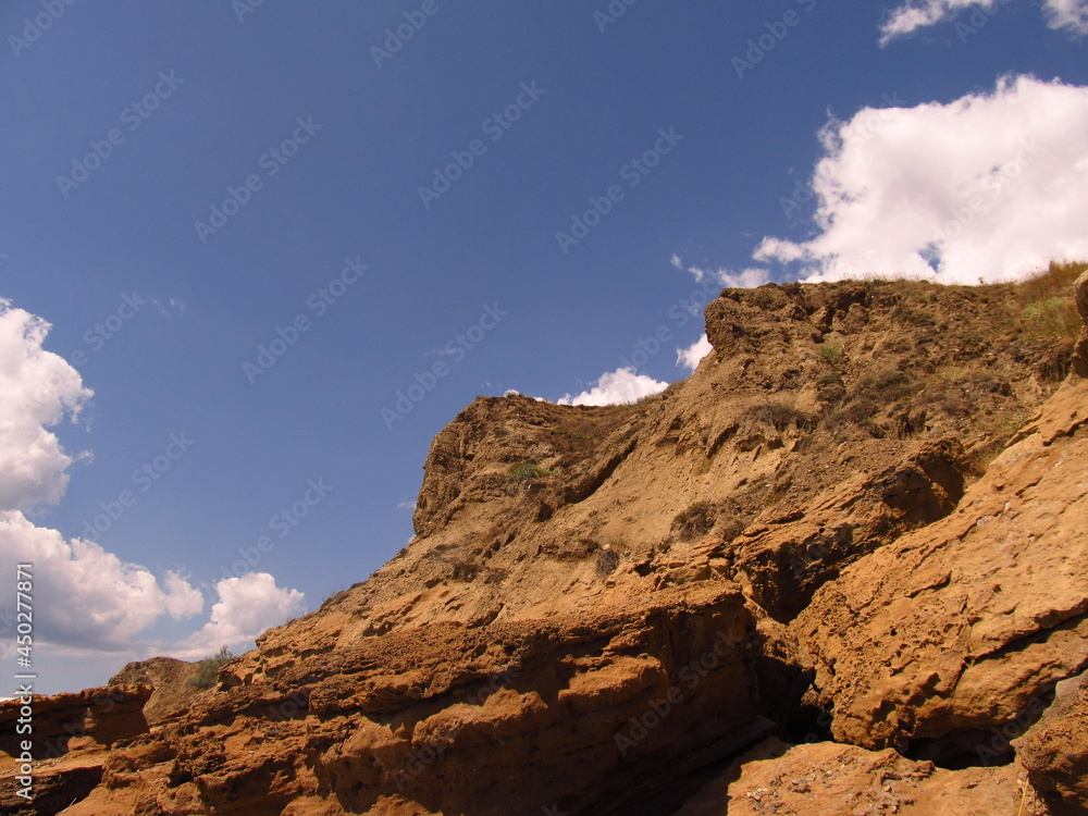 Krymskie skały na tle nieba