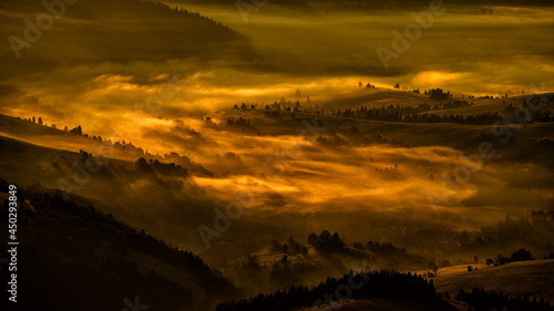 Fototapeta Naklejka Na Ścianę i Meble -  The Carpathian Mountsins. Ukraine.