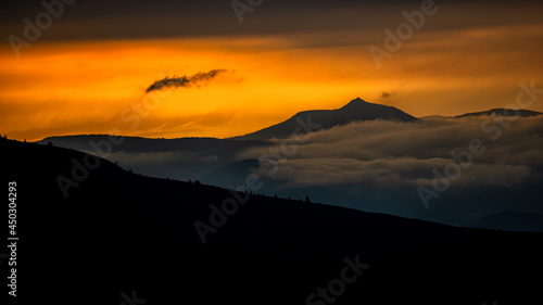 Fototapeta Naklejka Na Ścianę i Meble -  The Carpathian Mountsins. Ukraine.