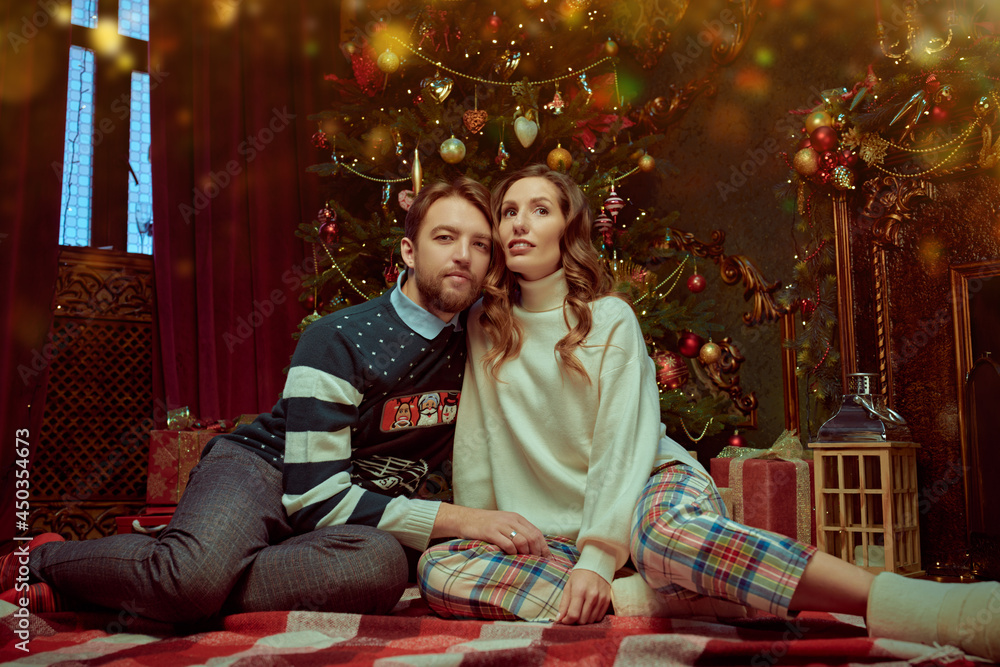husband and wife celebrate christmas husband and wife celebrate christmas