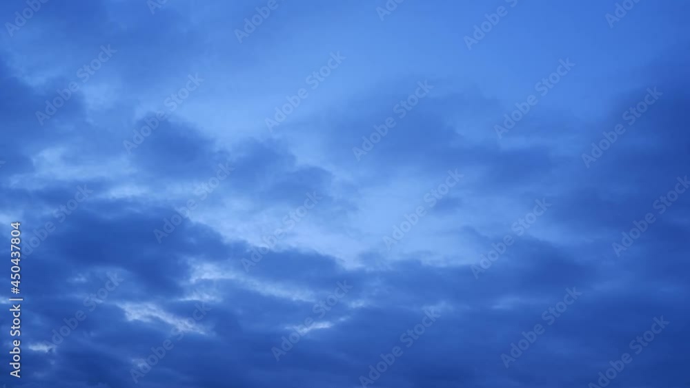 4K Sky Time lapse, Beautiful background, Sky Timelapse of skyscrapers, Blue sky with clouds and sun, Clouds At Sunrise.
4K Sky Time lapse, Beautiful background, Sky Timelapse of skyscrapers, Blue sky with clouds and sun, Clouds At Sunrise.