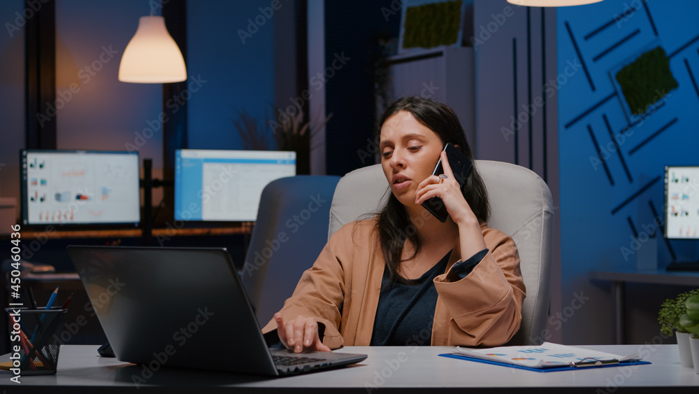 Fotografie Frustrated executive manager negotiations marketing strategy with company entrepreneur using smartphone