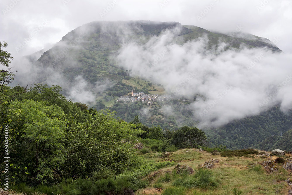 Bausen, a Pyrenean town in the province of Lerida, Spain Bausen, a Pyrenean town in the province of Lerida, Spain